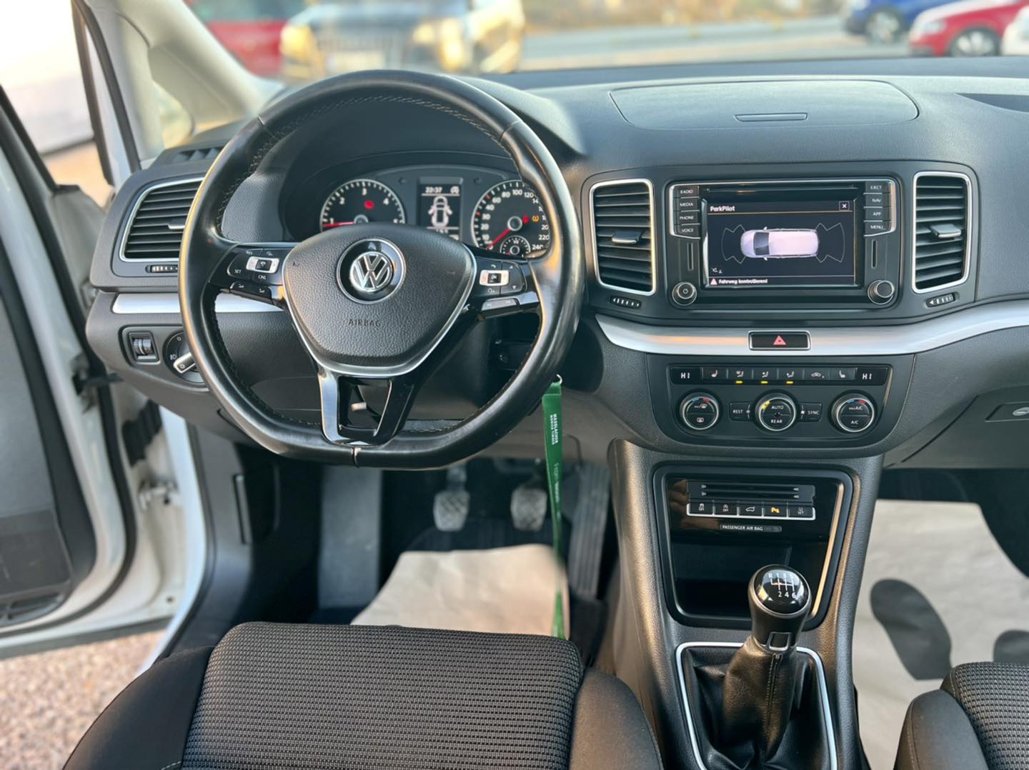 VW SHARAN 2.0 TDI 110KW LED