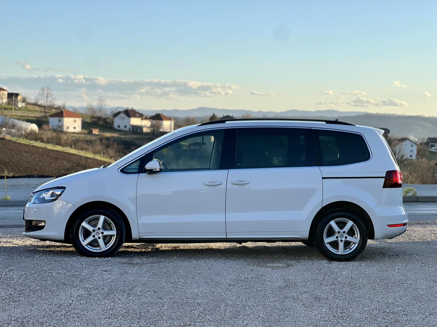 VW SHARAN 2.0 TDI 110KW LED