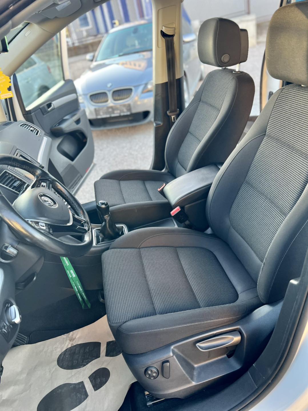 VW SHARAN 2.0 TDI 110KW LED