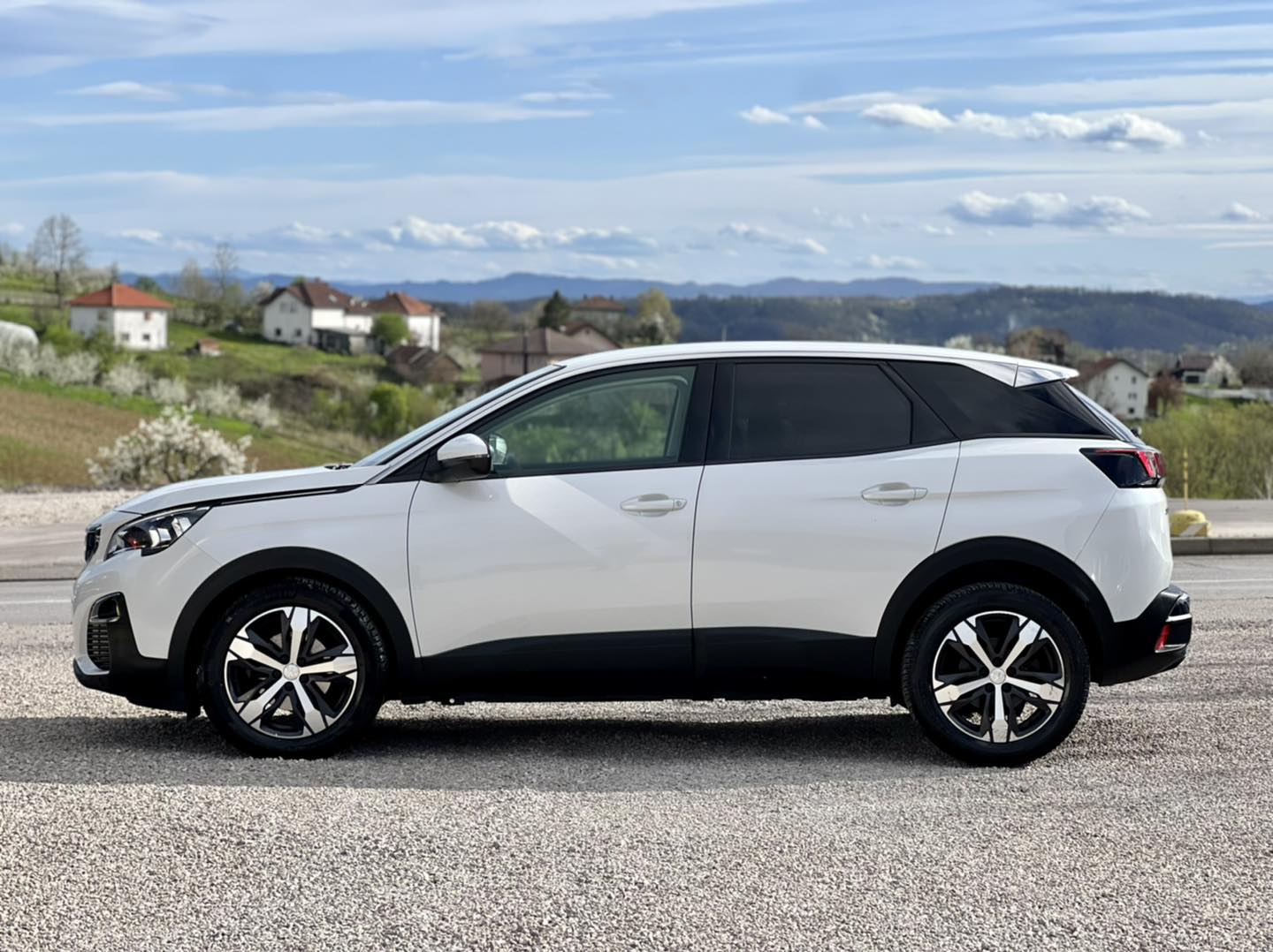 PEUGEOT 3008 1.5 BlueHDI 96KW