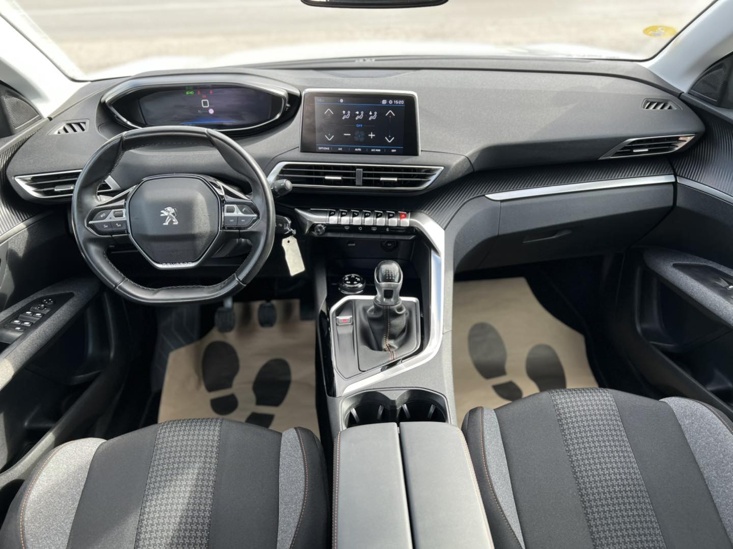 PEUGEOT 3008 1.5 BlueHDI 96KW