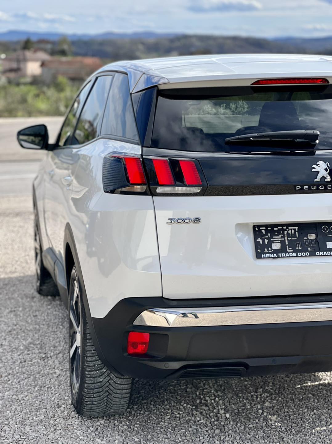 PEUGEOT 3008 1.5 BlueHDI 96KW