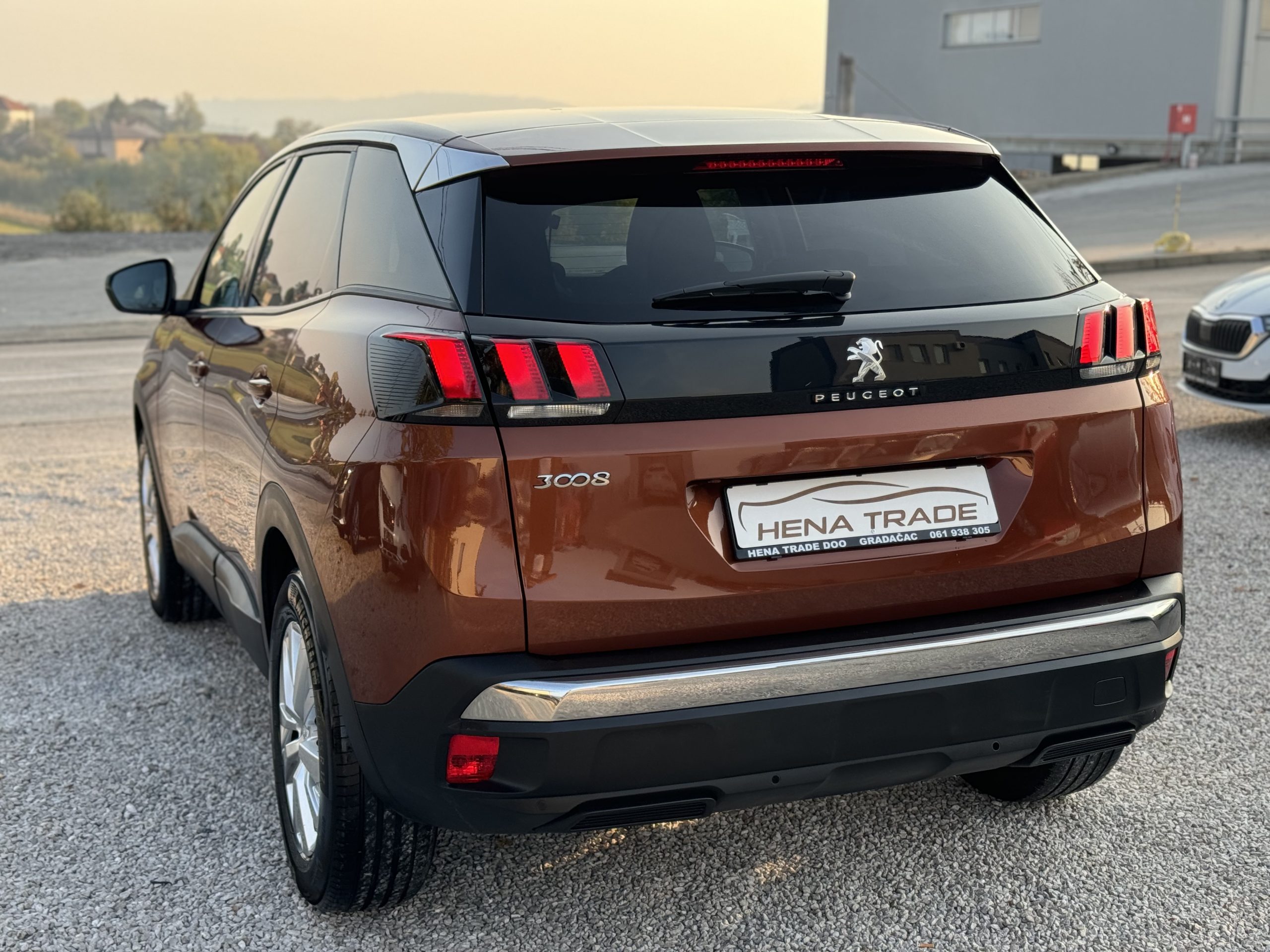 PEUGEOT 3008 1.5 HDI 96KW