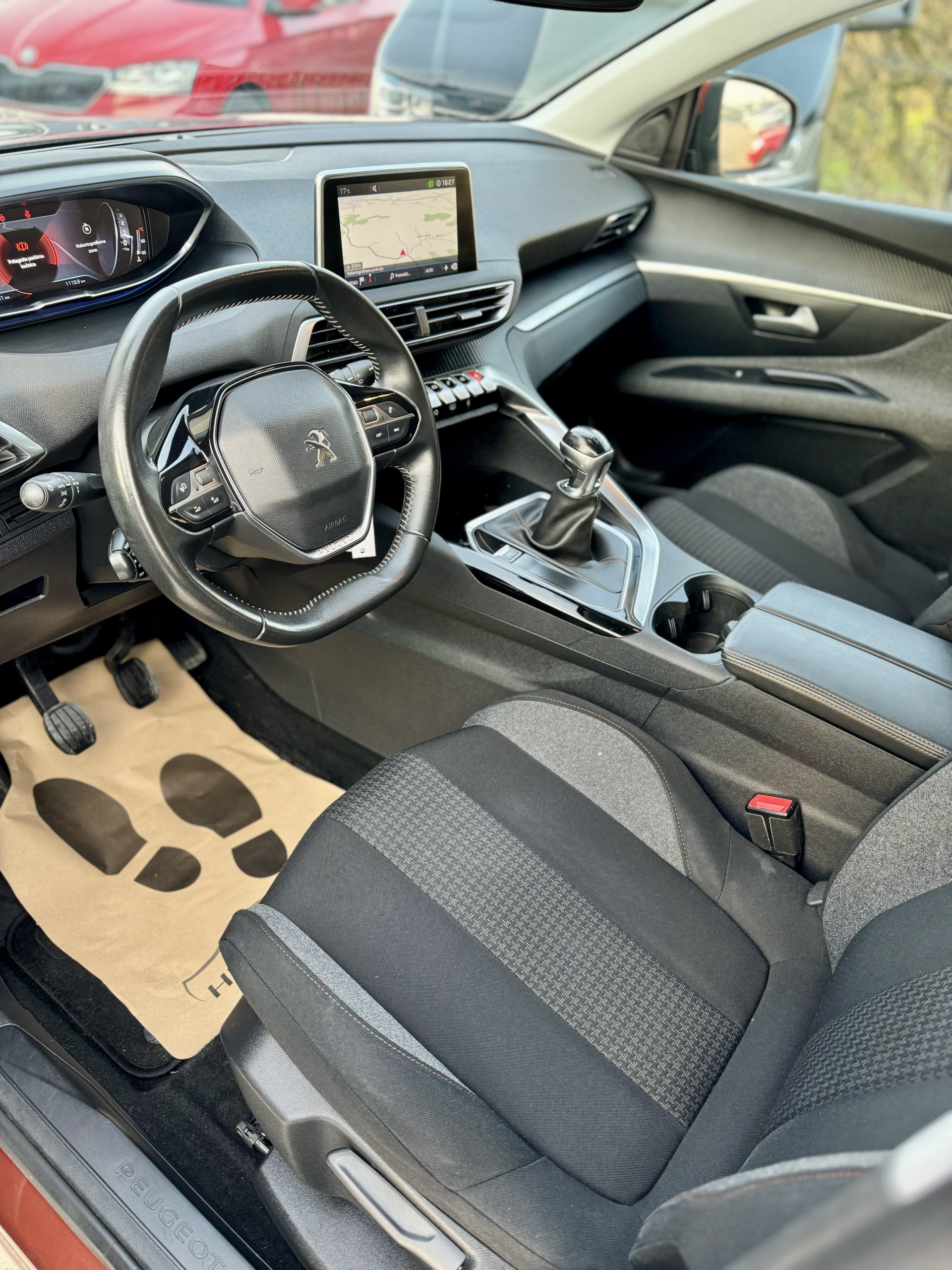 PEUGEOT 3008 1.5 HDI 96KW